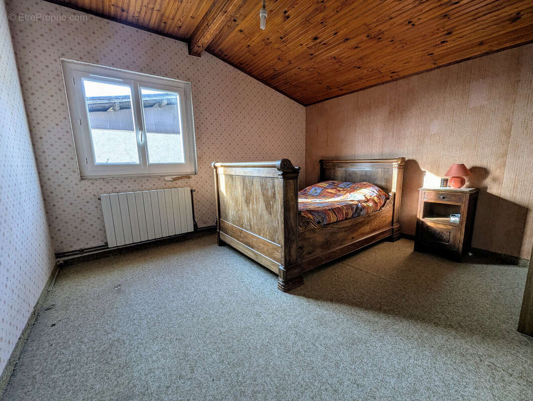 Chambre 1 - Maison à MONGAUZY