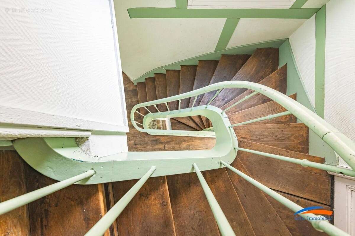   - Appartement à REIMS