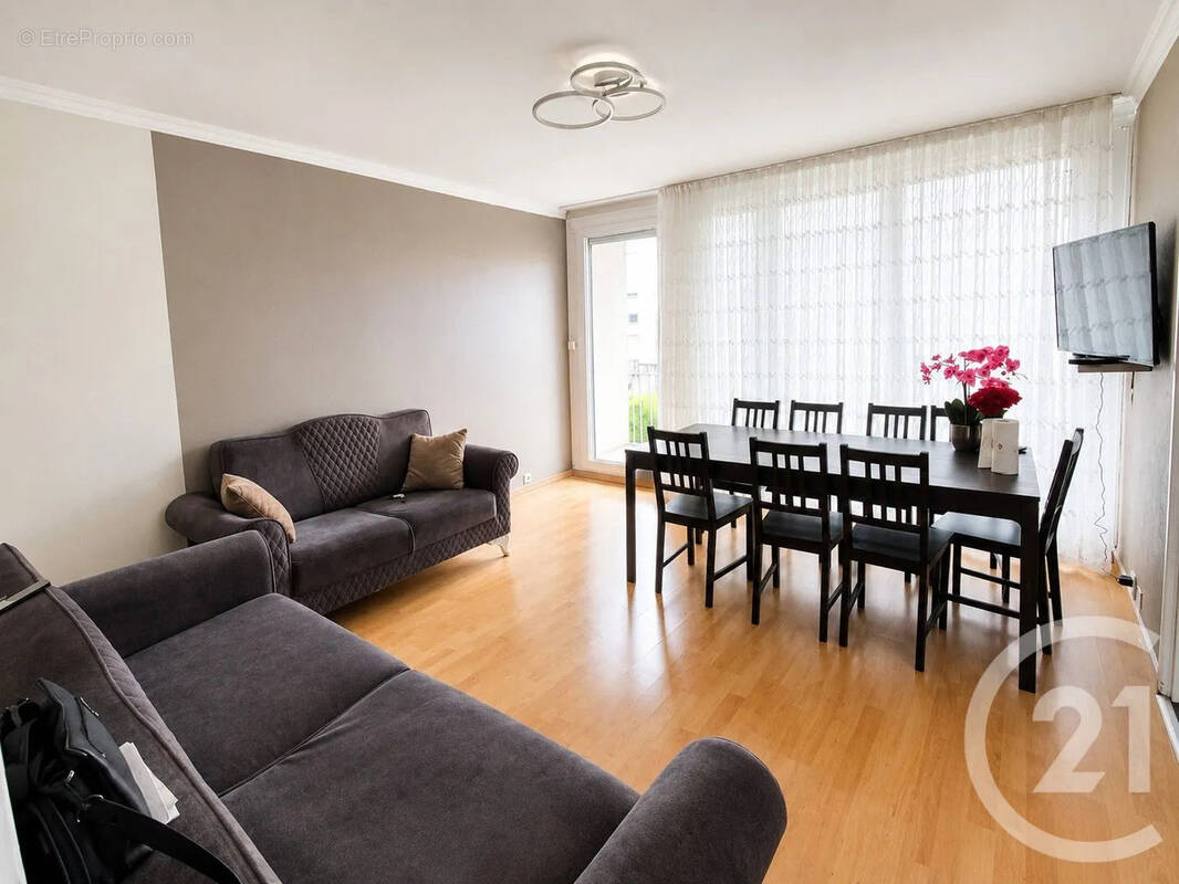 Appartement à BRON