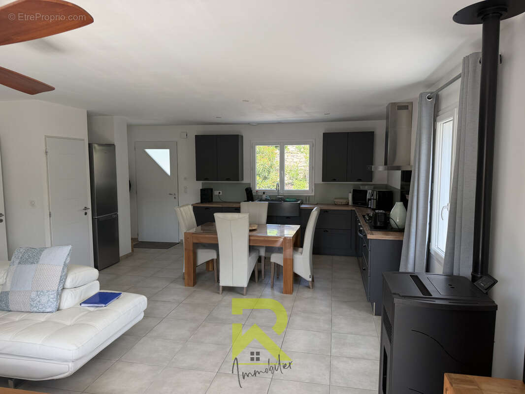 Maison à MONZE
