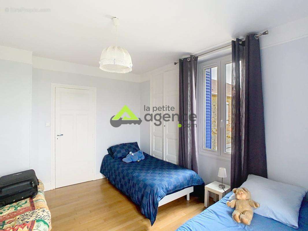 Maison à CHAMPAGNAT