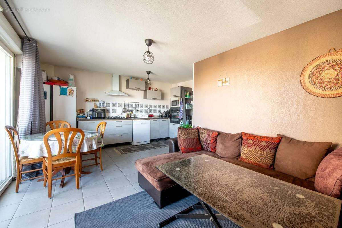 Appartement à MARSEILLE-14E