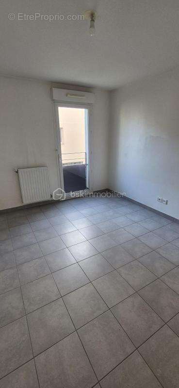 Appartement à MEYZIEU