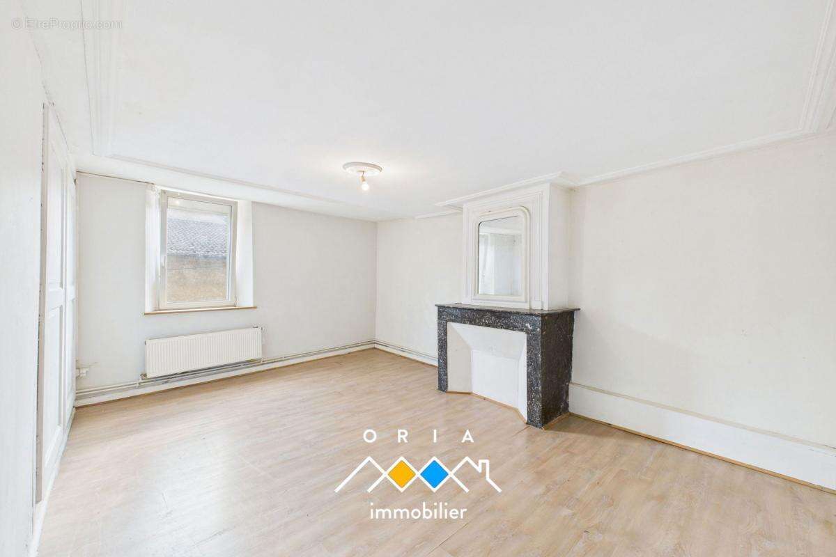 Maison à VANDELAINVILLE