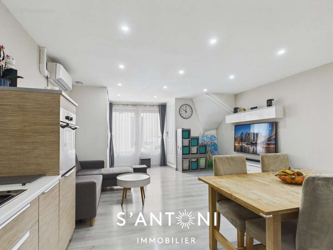 Maison à PINET