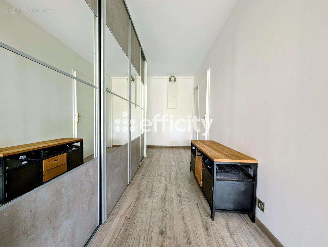 Appartement à ENGHIEN-LES-BAINS