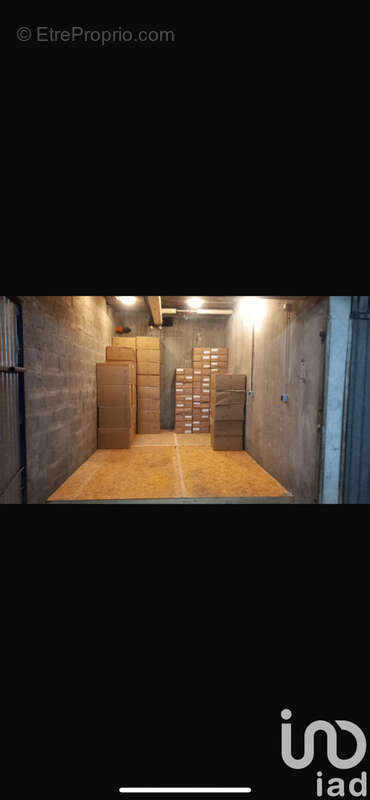 Photo 3 - Parking à PARIS-18E