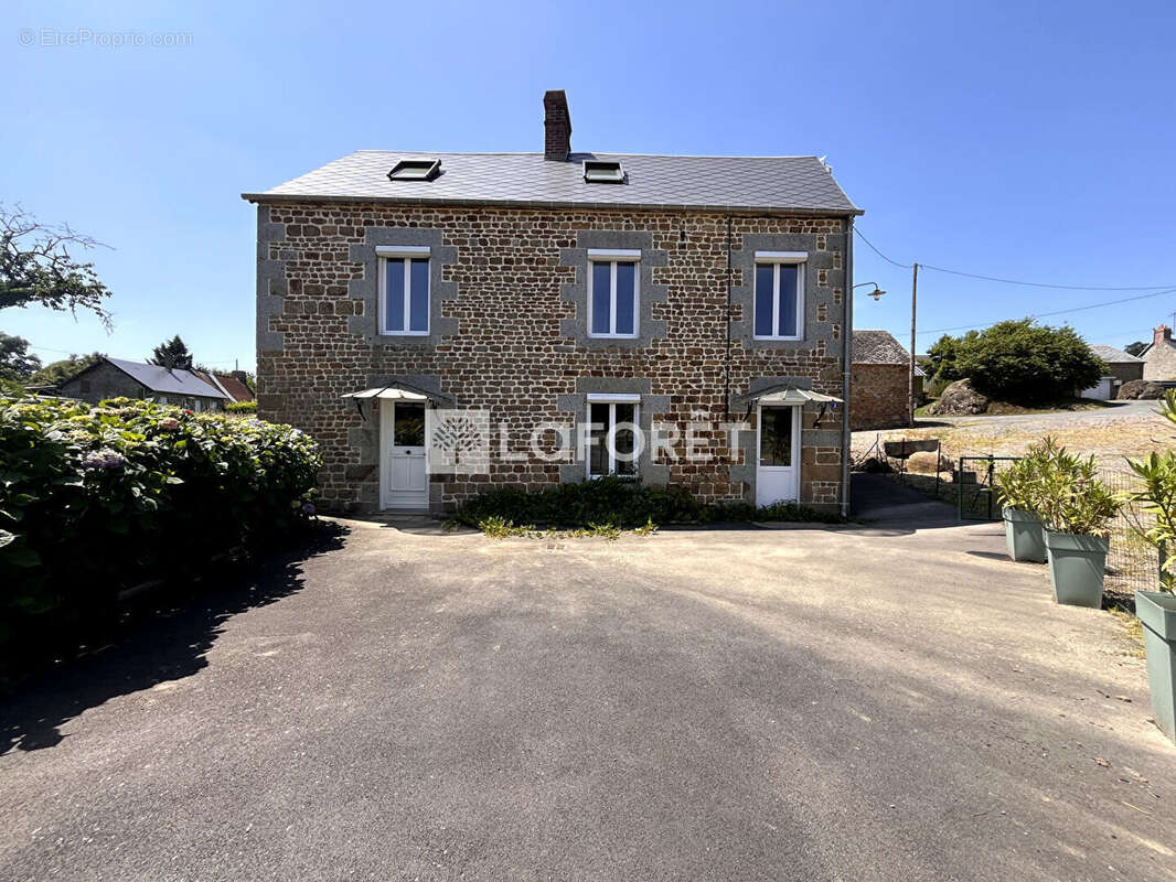 Maison à ATHIS-DE-L'ORNE