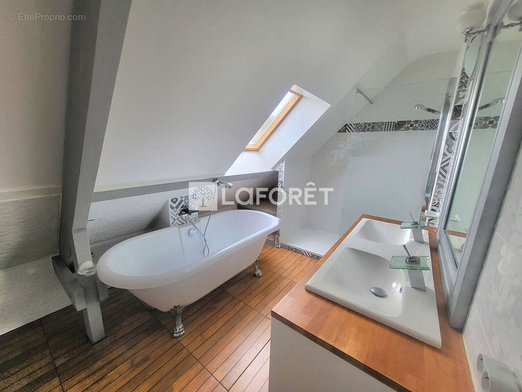 Maison à LE POULIGUEN