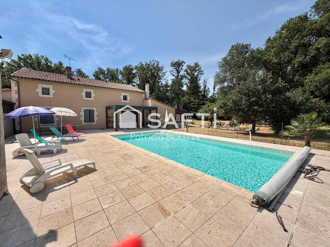 Photo 1 - Maison à LEZAY