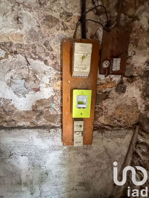 Photo 7 - Parking à BAIXAS