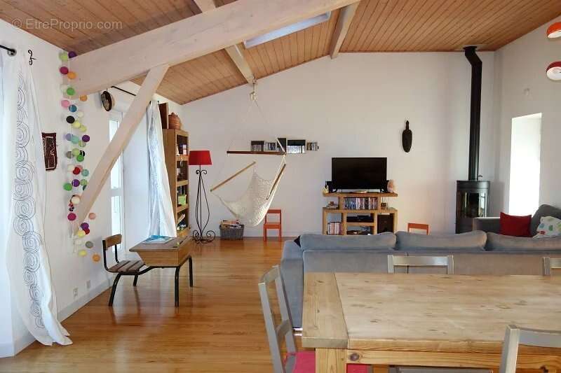 Maison à ESPENEL