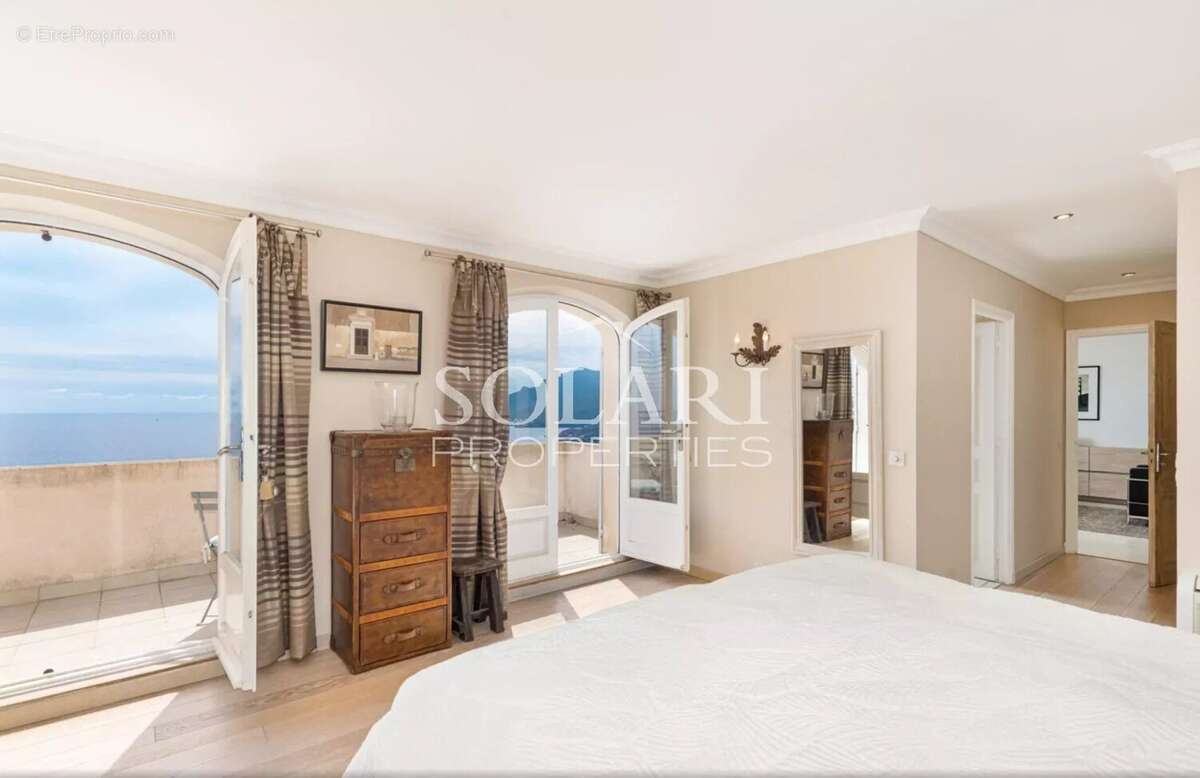 Maison à THEOULE-SUR-MER