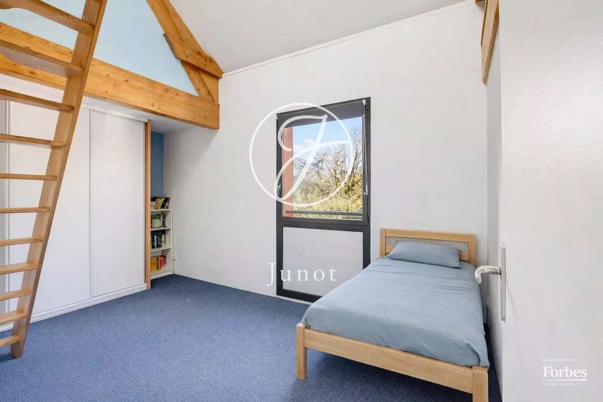 Maison à VIROFLAY