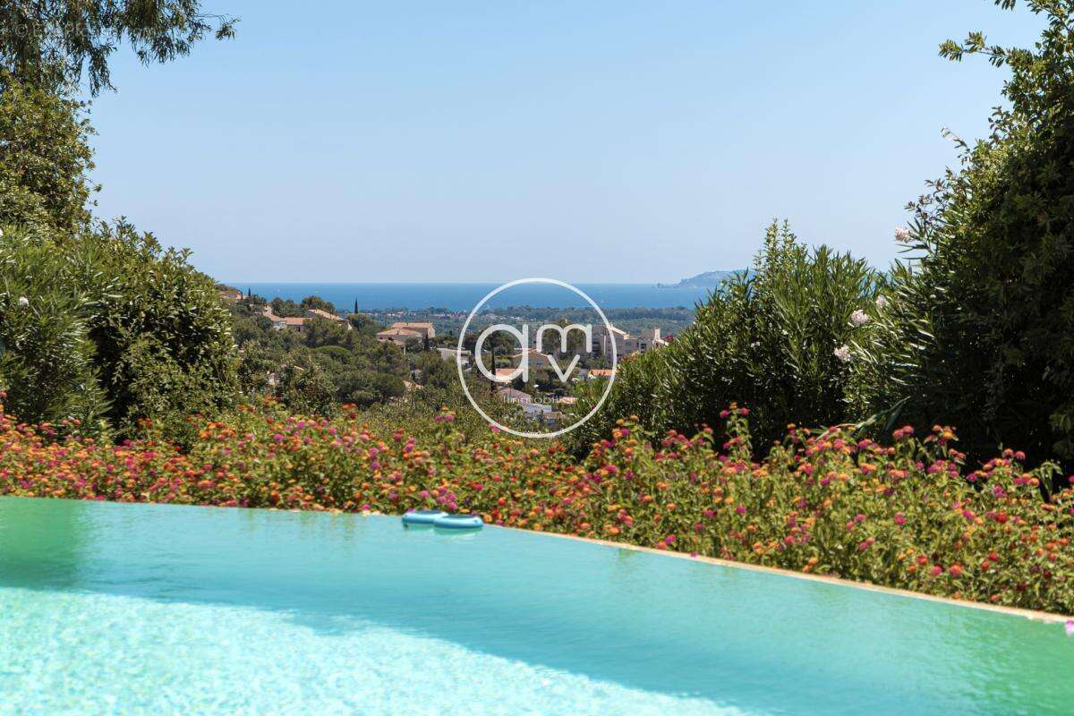Hyères   les hauteurs - villa 130m2 - vue mer - piscine - do - photo 4