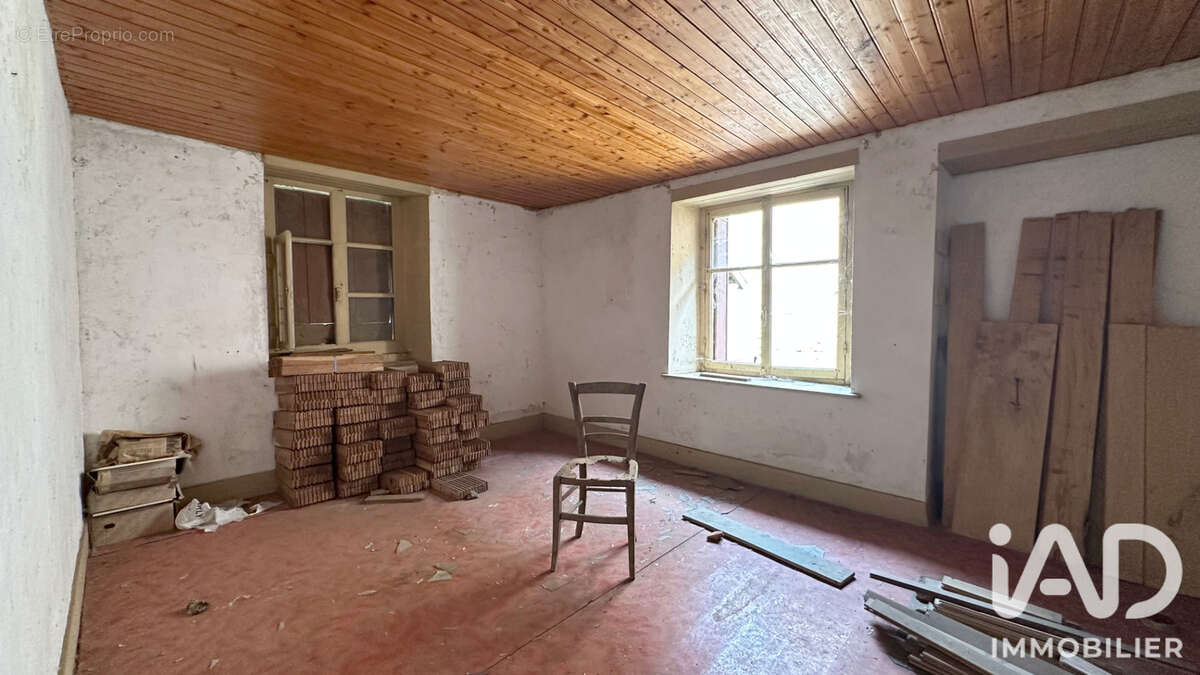 Maison 80 m² à Cendrey  - photo 9