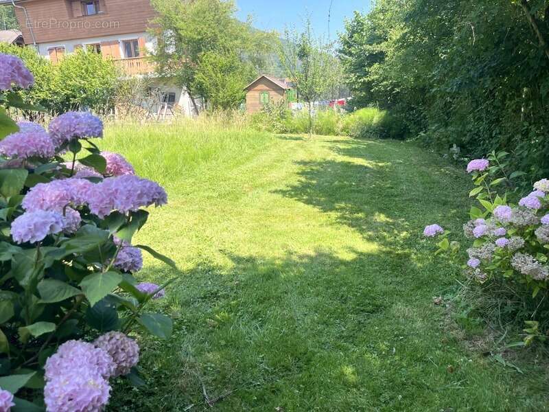 Appartement à SAINT-JORIOZ
