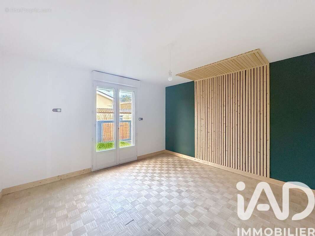 Photo 3 - Appartement à AMBARES-ET-LAGRAVE