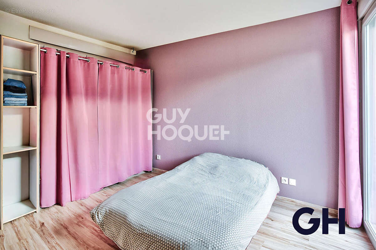 Appartement à MEYZIEU