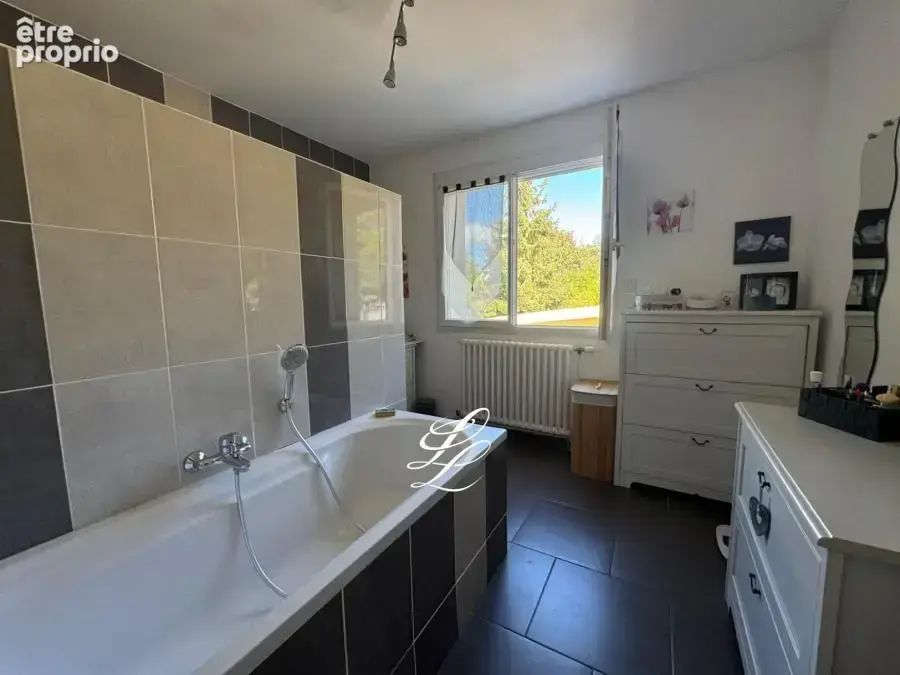 Maison 7 pièces 183 m² à vendre à Ruaudin (72230) - photo 5