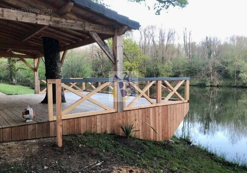 Terrain à DUSSAC