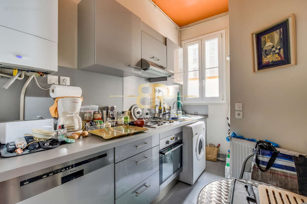 Appartement à PARIS-17E