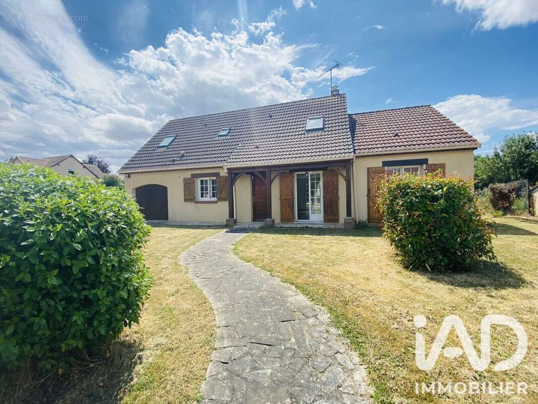 Maison 112 m² à Dampierre-Sur-Avre  - photo 9