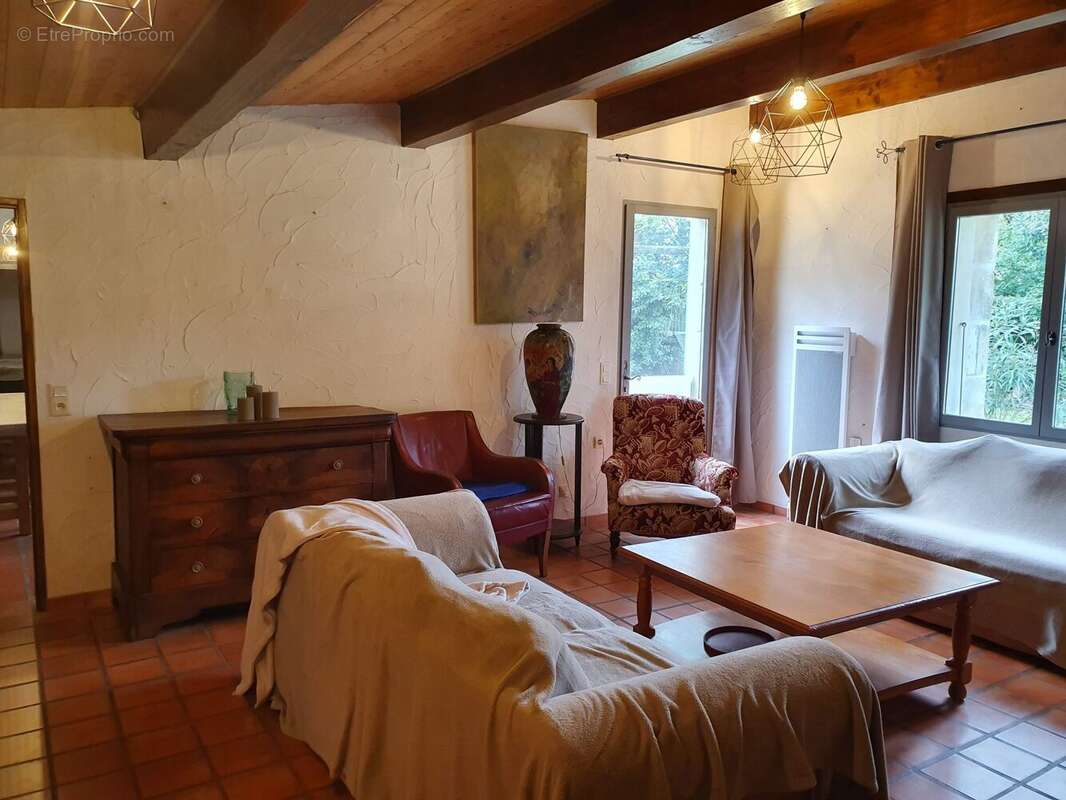 Maison 100 m² à Barzan  - photo 5