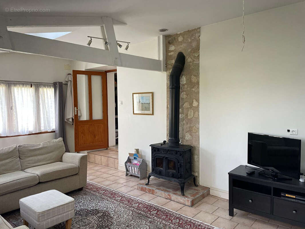 Maison 99 m² à Chaumussay  - photo 4