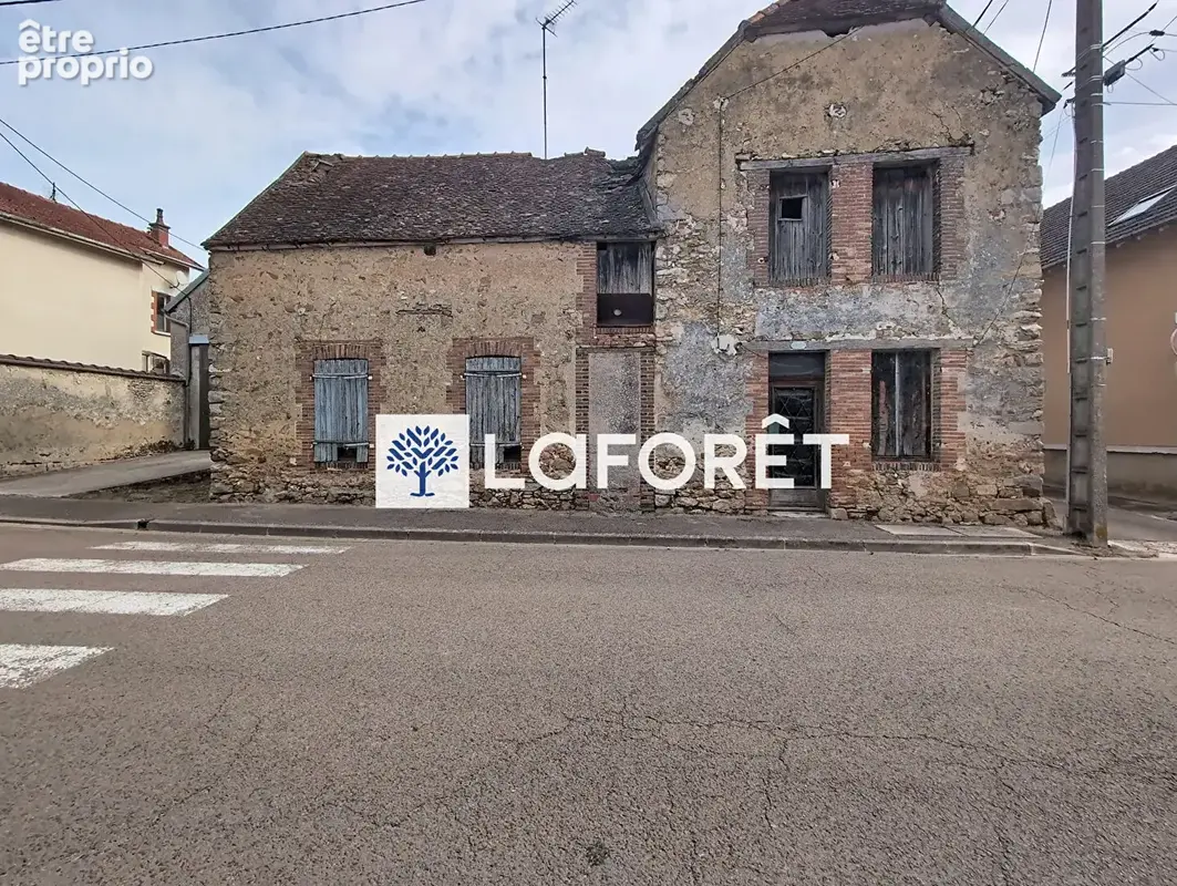 Immeuble à rénover pour investissement proche NOGENT-SUR-SEINE - photo 1