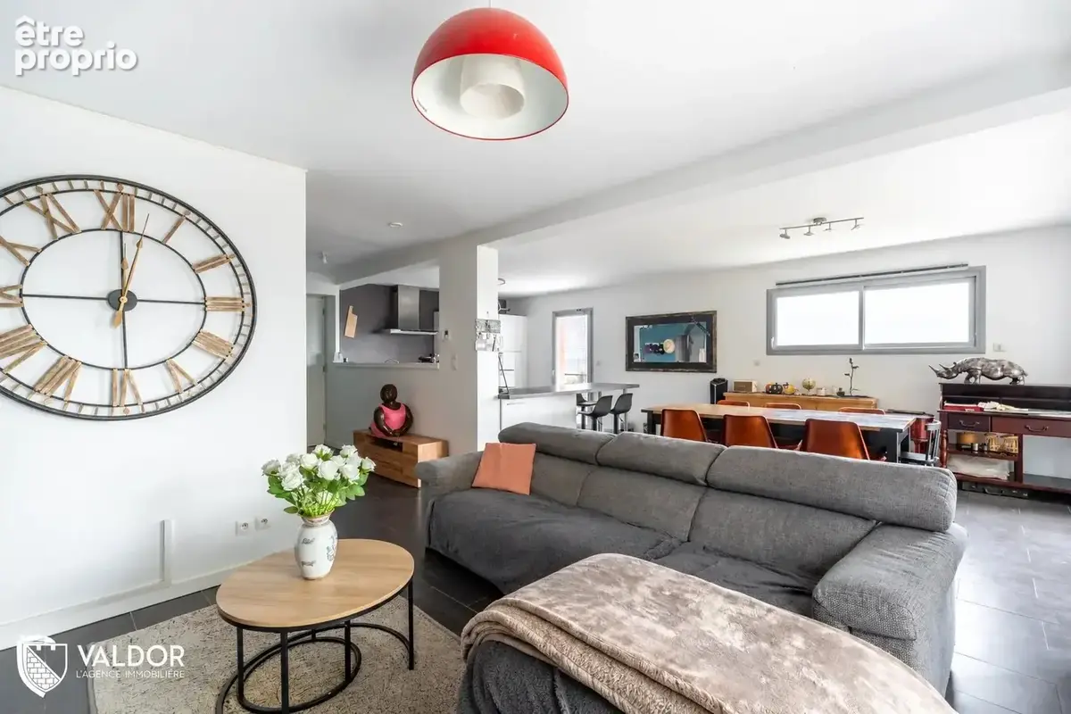 Hauteurs d'Anse - Maison familiale avec 4 chambres et jardin paysagé - photo 5