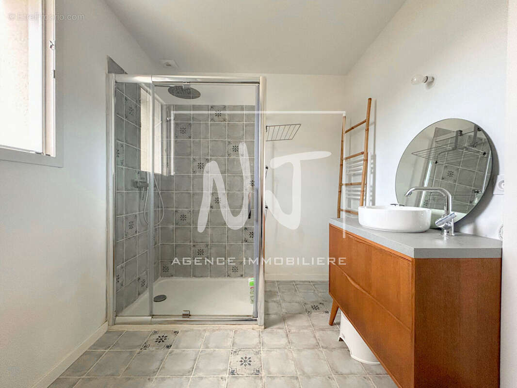 Maison à GROSBREUIL