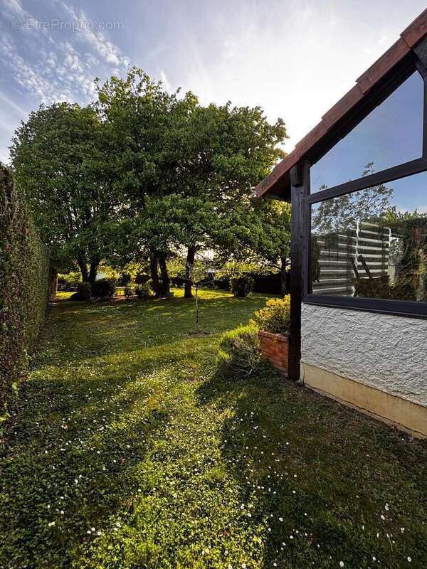 Photo 2 - Maison à FONTAINE-LE-COMTE