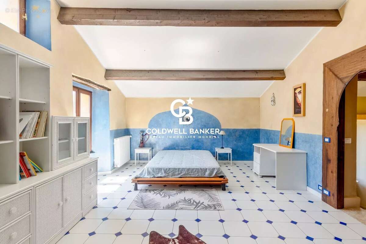 Maison à TOURTOUR