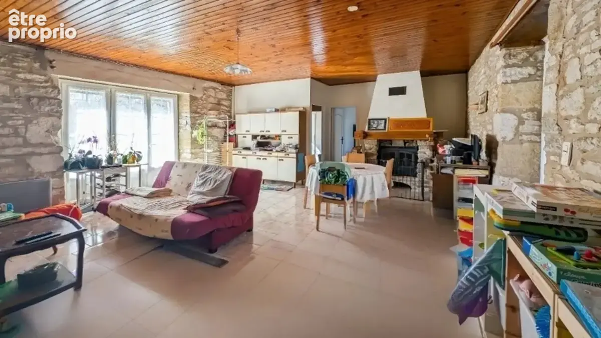 Coulaures, centre bourg, maison deux chambres, jardin - photo 11
