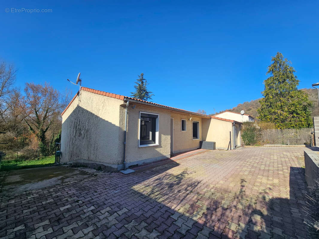 Maison à ORBEIL