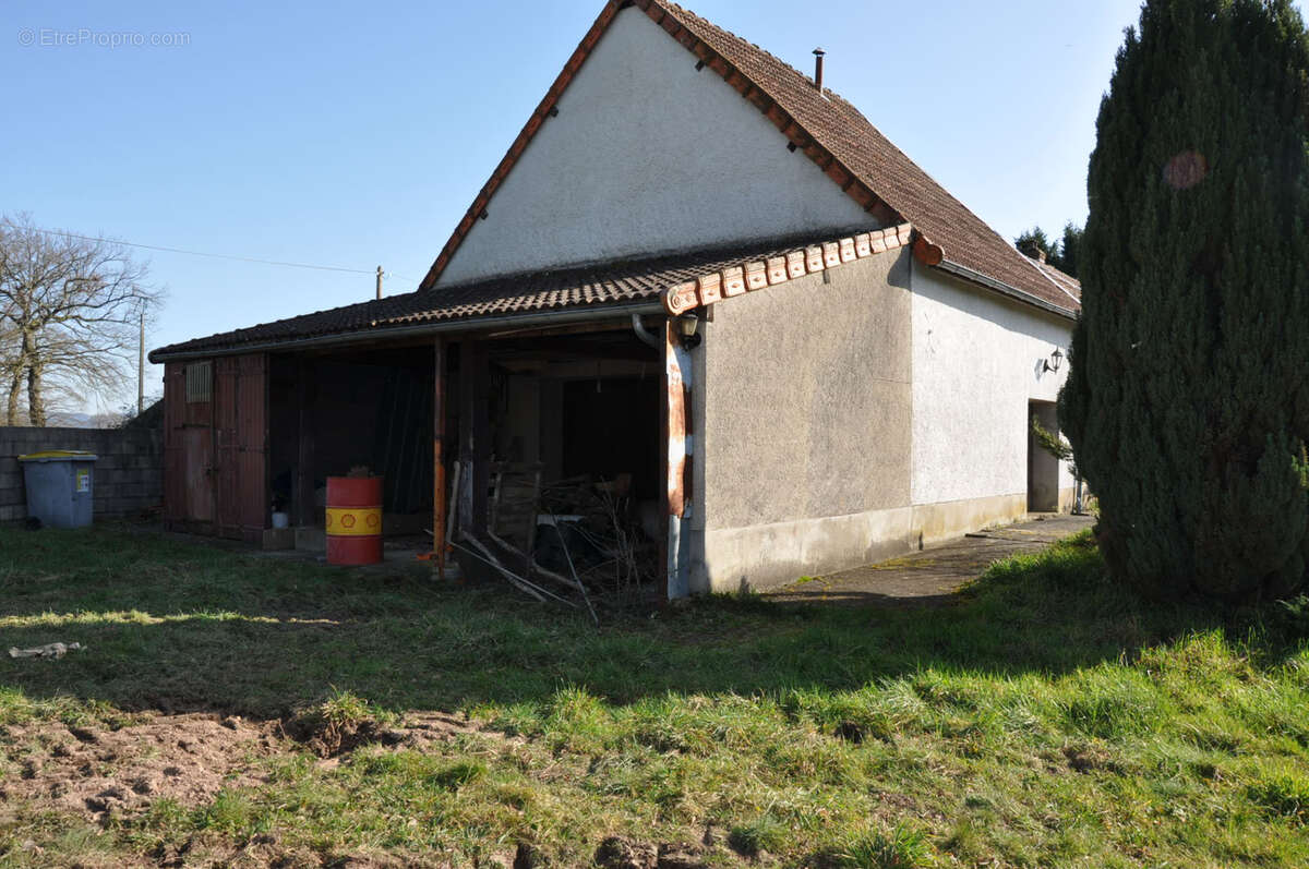 Jolie longère à la campagne, avec 6 chambres et 5610 m2 de terrain - photo 19