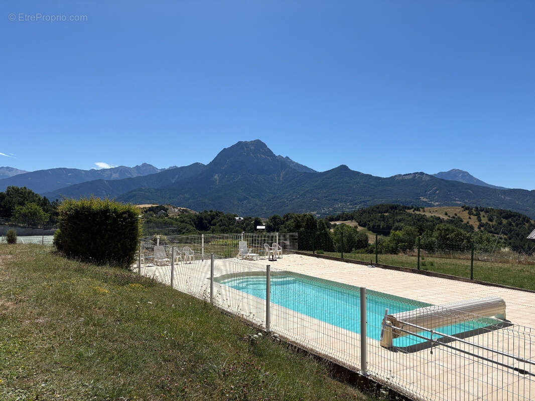 Appartement à PRUNIERES
