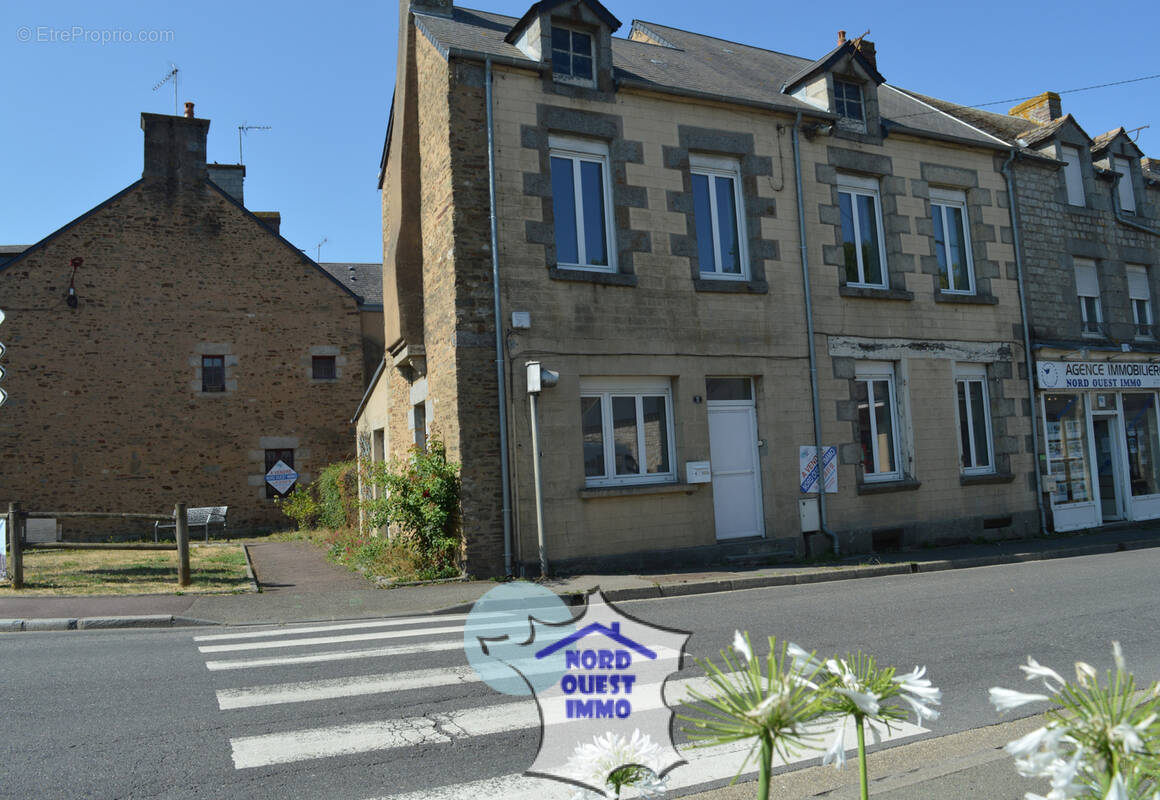 Maison à COUTERNE