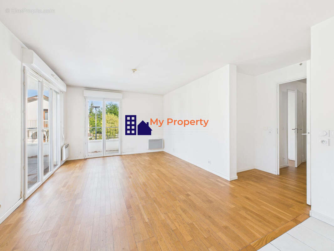 Appartement à HOUILLES