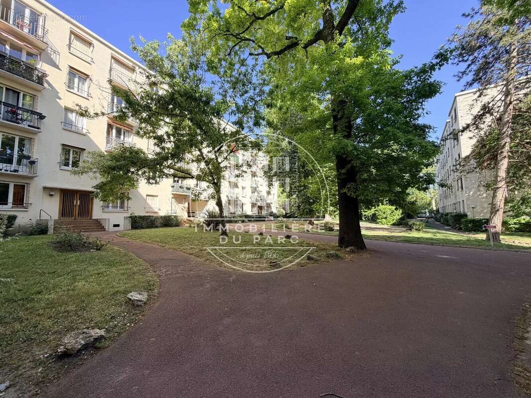 Appartement à LE VESINET
