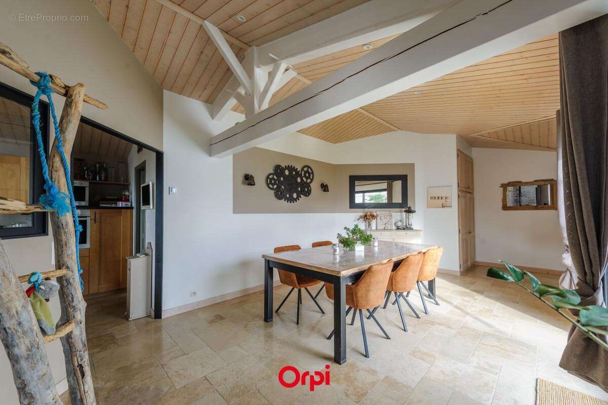 Maison à NIEUL-SUR-MER