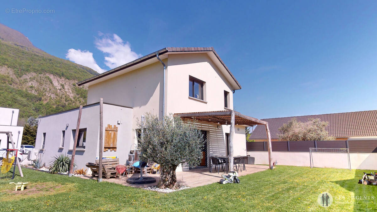 Maison à VIF