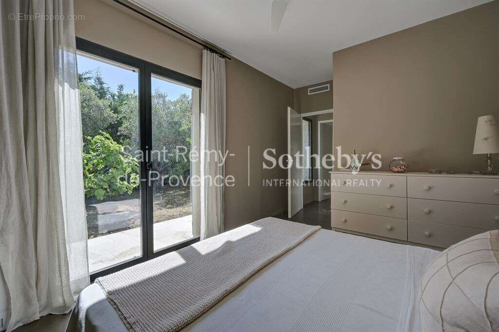 Saint Rémy de Provence - Belle maison contemporaine à 10mn à pied du centre ville - photo 12