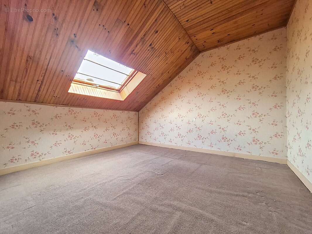 Maison à NOGENT-SUR-VERNISSON