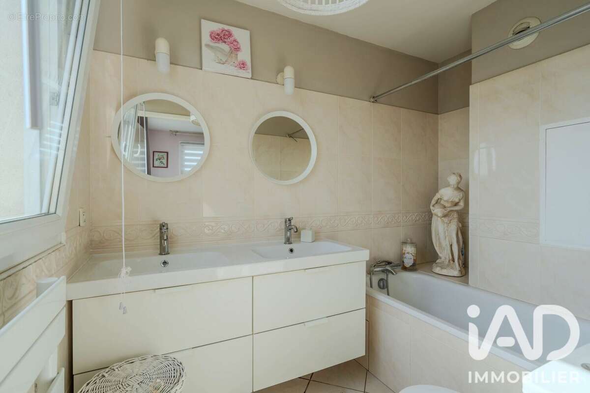 Photo 9 - Appartement à MONTEVRAIN
