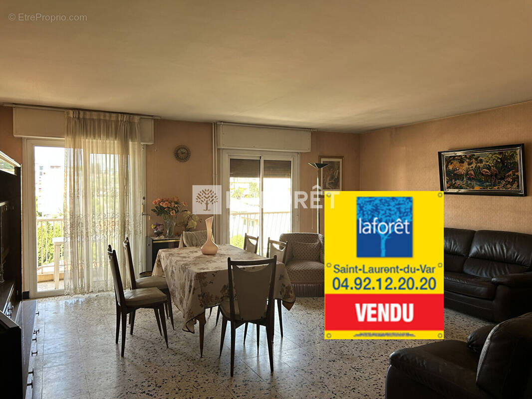Appartement à SAINT-LAURENT-DU-VAR