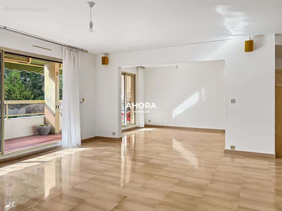 Appartement à MARSEILLE-9E