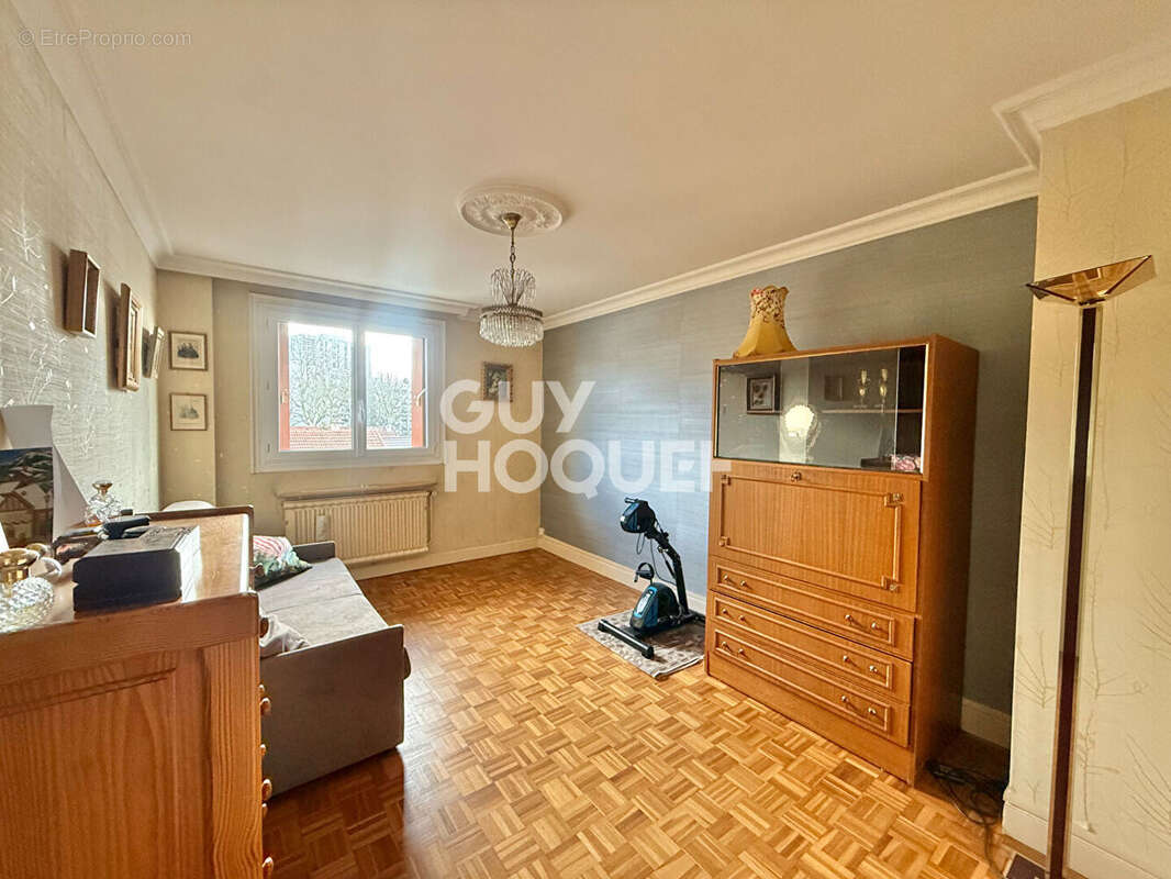 Appartement à CHEVILLY-LARUE