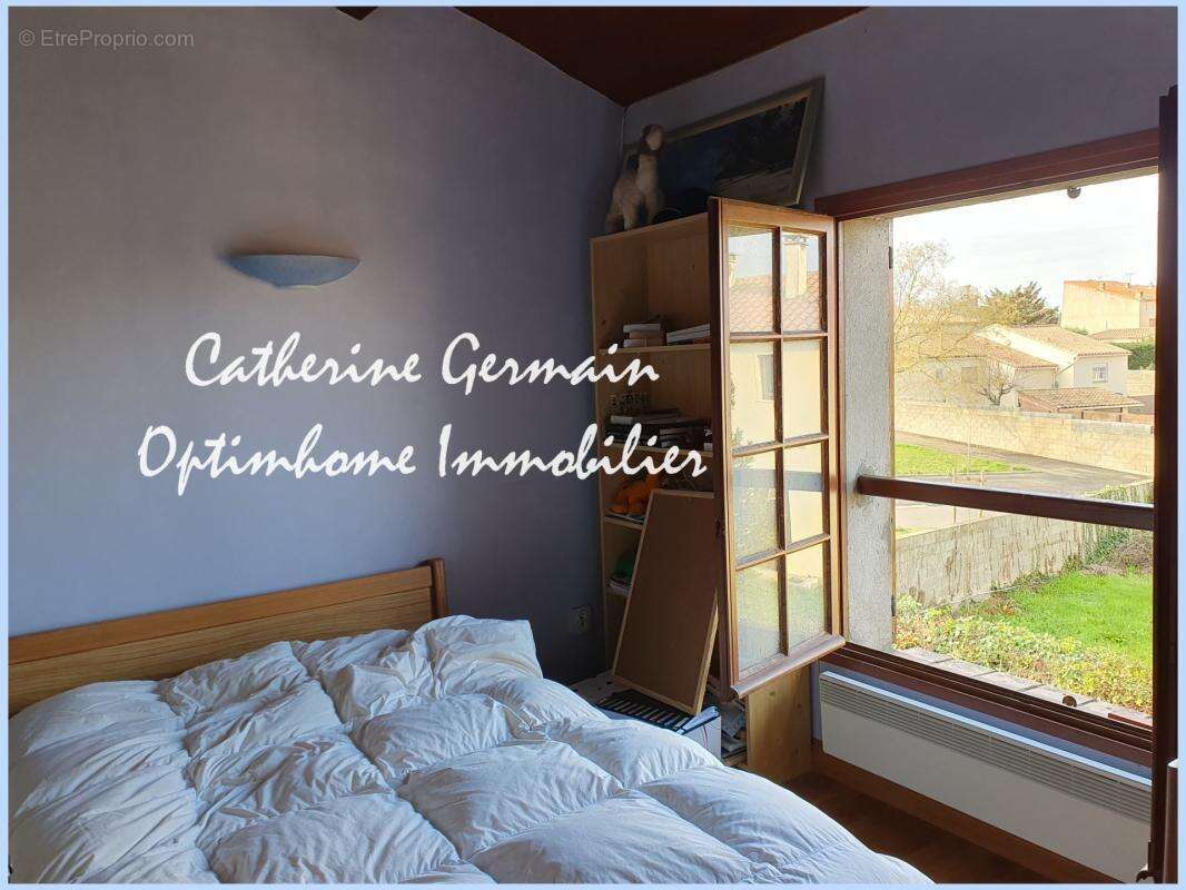 A Villalier – A vendre maison 4 chambres avec bureau, jardin, terrasses et garage - photo 8